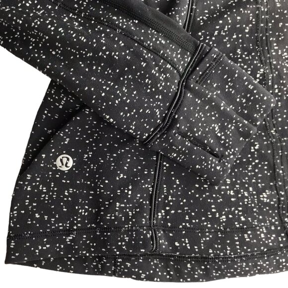 LULULEMON Run Briskly 1/2 Zip Black Magnetized Jacquard Black, Pullover, Size 6 - Picture 10 of 10